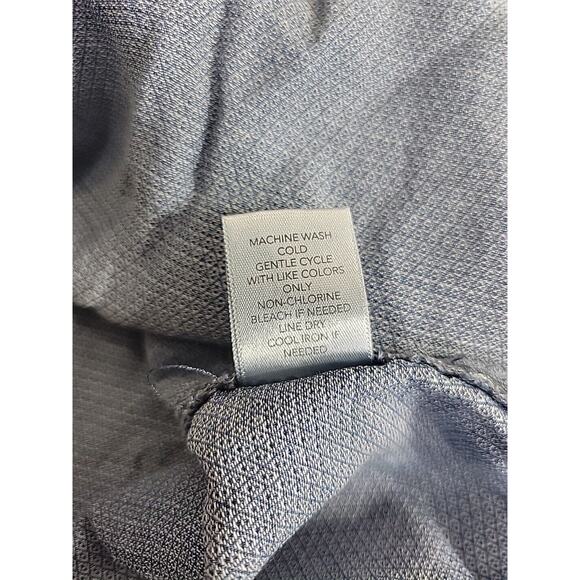 Christopher & Banks Blue Embroidered Floral V-Neck Chambray Top Womens Sz Large - Picture 12 of 12